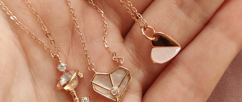 Stackable Rings &amp; Layering Bracelets: A Luxury Minimalist’s Guide